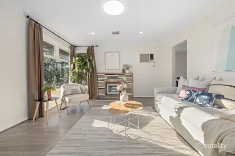 8 Emden Cres, Mulgrave, VIC 3170