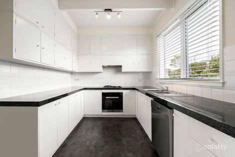 Property photo of 28 Roehampton Crescent Mount Eliza VIC 3930