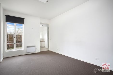 Property photo of 2/10 Carlisle Street St Kilda VIC 3182