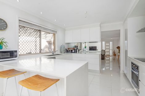 Property photo of 31 Bendigo Crescent Tallai QLD 4213