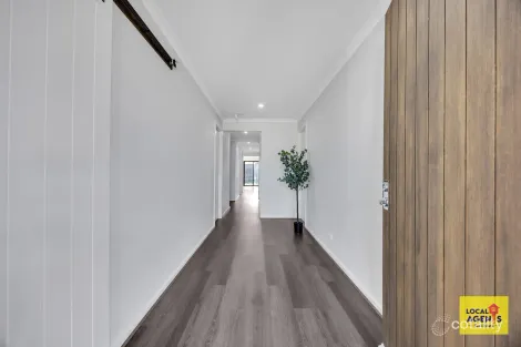 Property photo of 27 Samolus Street Mickleham VIC 3064