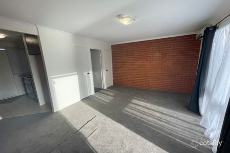 6/2 Macedon St, Sunbury, VIC 3429