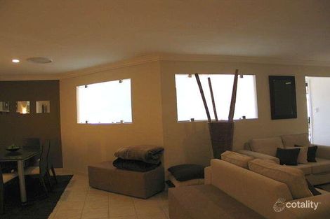 Property photo of 41 Nottinghill Gate Drive Arundel QLD 4214