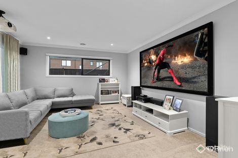 Property photo of 19 Fitzwilliam Circuit Clyde North VIC 3978