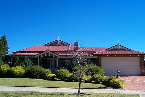 29 Lakeside Dr, Helena Valley, WA 6056