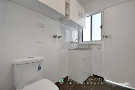 Property photo of 7 Wright Close Georges Hall NSW 2198