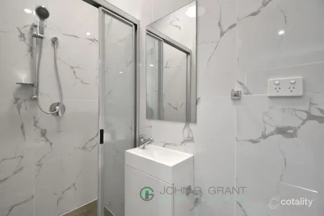 Property photo of 7 Wright Close Georges Hall NSW 2198