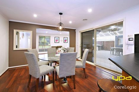 Property photo of 37 Kanmore Crescent Hillside VIC 3037