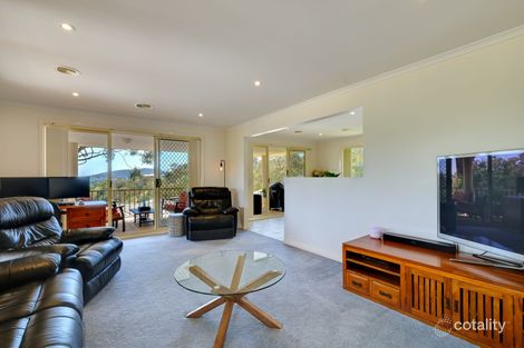 Property photo of 2 Camphorwood Close Jerrabomberra NSW 2619