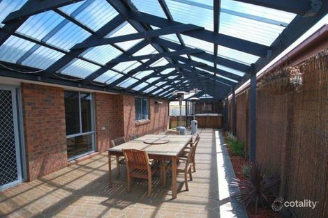 3 Fouz Mews, Cranbourne East, VIC 3977