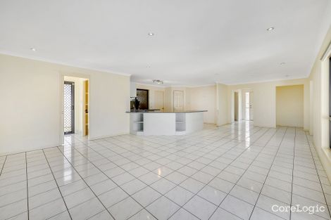 Property photo of 15 Hattah Place Parkinson QLD 4115