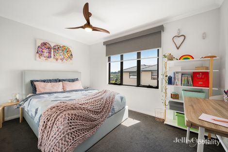 Property photo of 2/39 William Street Greensborough VIC 3088