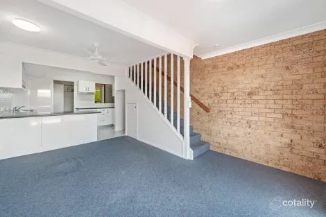 Property photo of 11/29 Browning Boulevard Battery Hill QLD 4551