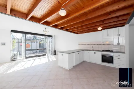 8/5 Swan St, North Fremantle, WA 6159