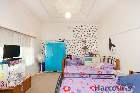 Property photo of 16 Hallyburton Grove Warragul VIC 3820