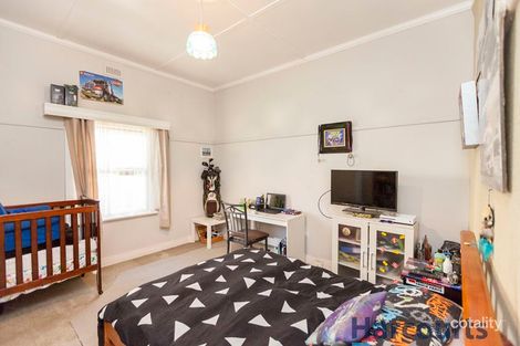 Property photo of 16 Hallyburton Grove Warragul VIC 3820