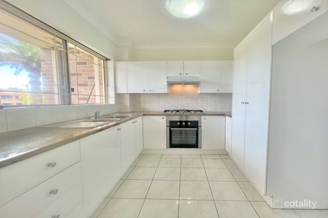 Property photo of 22/10-20 Fifth Avenue Campsie NSW 2194