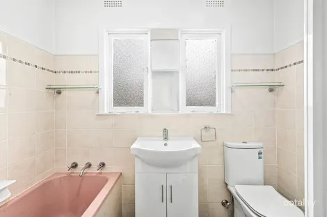 Property photo of 47 Lynwen Crescent Banksia NSW 2216