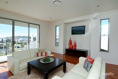 Property photo of 47 Laughlen Chase Pacific Pines QLD 4211