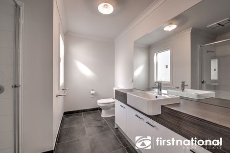 Property photo of 35/23 Atlantic Drive Pakenham VIC 3810