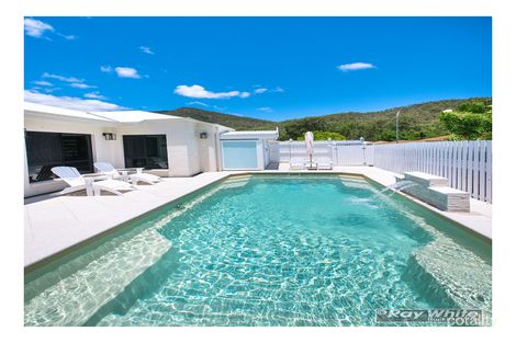Property photo of 71 Sunset Drive Norman Gardens QLD 4701