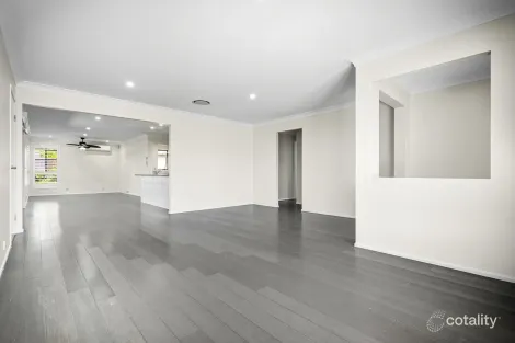 Property photo of 58 Lilydale Drive Woodcroft NSW 2767