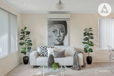 Property photo of 6 Oak Court Happy Valley SA 5159