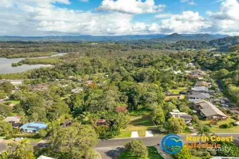 Property photo of 21 Warrambool Road Ocean Shores NSW 2483