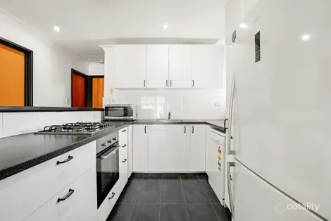 Property photo of 6 Breaden Drive Cooloongup WA 6168