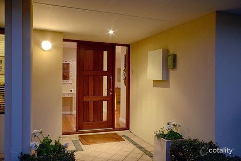 Property photo of 19 Haynes Road Sorrento WA 6020