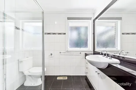 Property photo of 55 Daniel Solander Drive Endeavour Hills VIC 3802