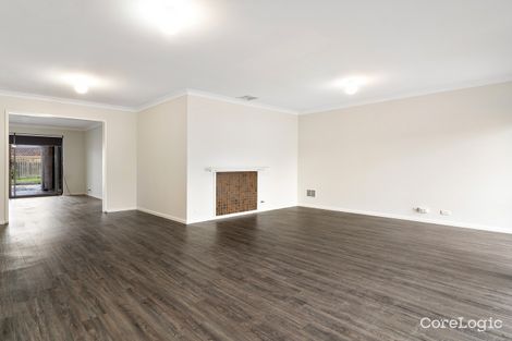 Property photo of 2 Toora Place Cooloongup WA 6168