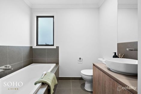 Property photo of 5 Generation Drive Clyde North VIC 3978