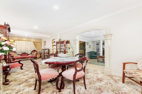 Property photo of 4 Mooyumbin Court Nerang QLD 4211