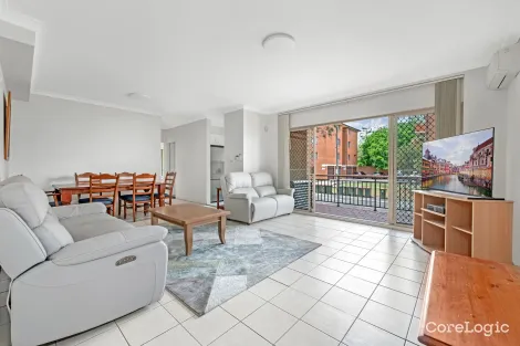 Property photo of 4/49-51 Good Street Westmead NSW 2145