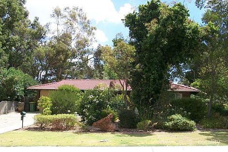 18 Berry Dr, Maida Vale, WA 6057