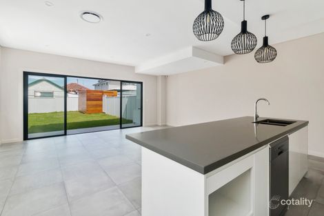 Property photo of 8A Crammond Boulevard Caringbah NSW 2229