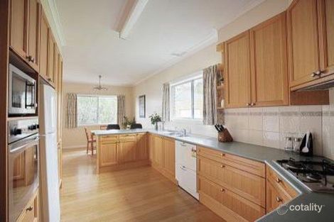 Property photo of 32 Balmoral Avenue Templestowe Lower VIC 3107