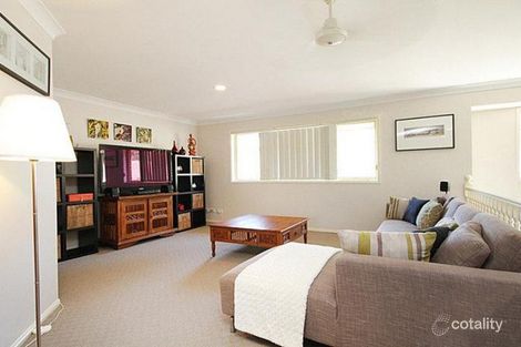 Property photo of 2/10 Mawson Place Forest Lake QLD 4078