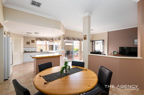 Property photo of 19 Stonesfield Court Padbury WA 6025