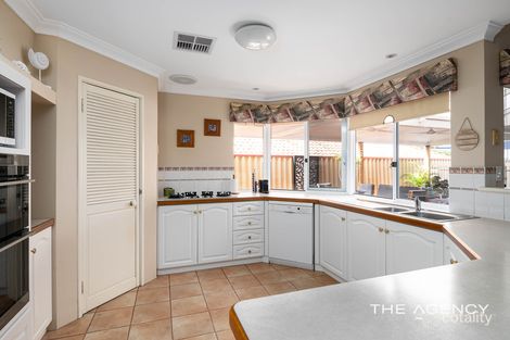 Property photo of 19 Stonesfield Court Padbury WA 6025