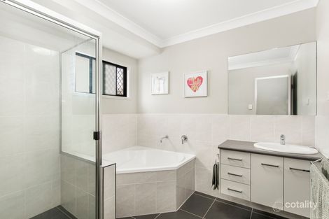 Property photo of 23 Sanctum Boulevard Mount Low QLD 4818