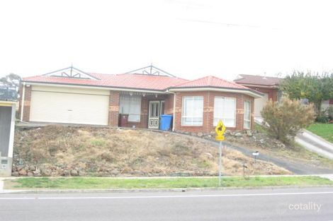 131 Gleneagles Dr, Endeavour Hills, VIC 3802