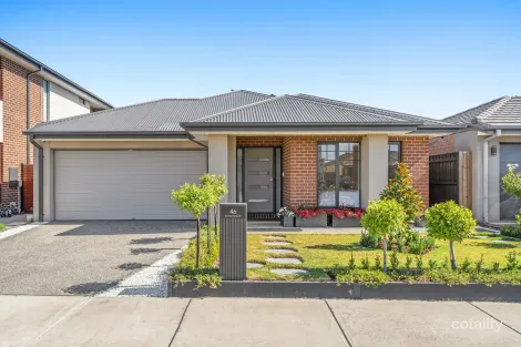 46 Spectrum Cres, Clyde North, VIC 3978