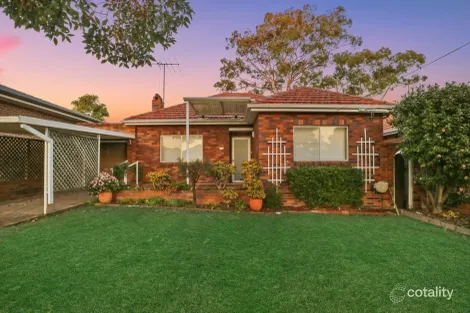 13 Glenwall St, Kingsgrove, NSW 2208