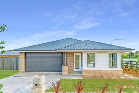 2 Pasture Pl, Lochinvar, NSW 2321