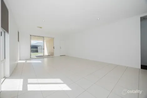 Property photo of 11 Caddy Way Yanchep WA 6035