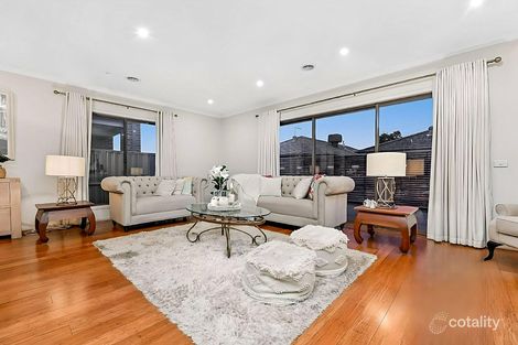Property photo of 15 Stark Circuit Cranbourne East VIC 3977