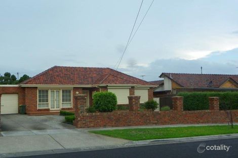 Property photo of 12 Sylvan Grove Pascoe Vale VIC 3044