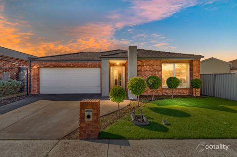 4 Farmdale Rd, Pakenham, VIC 3810